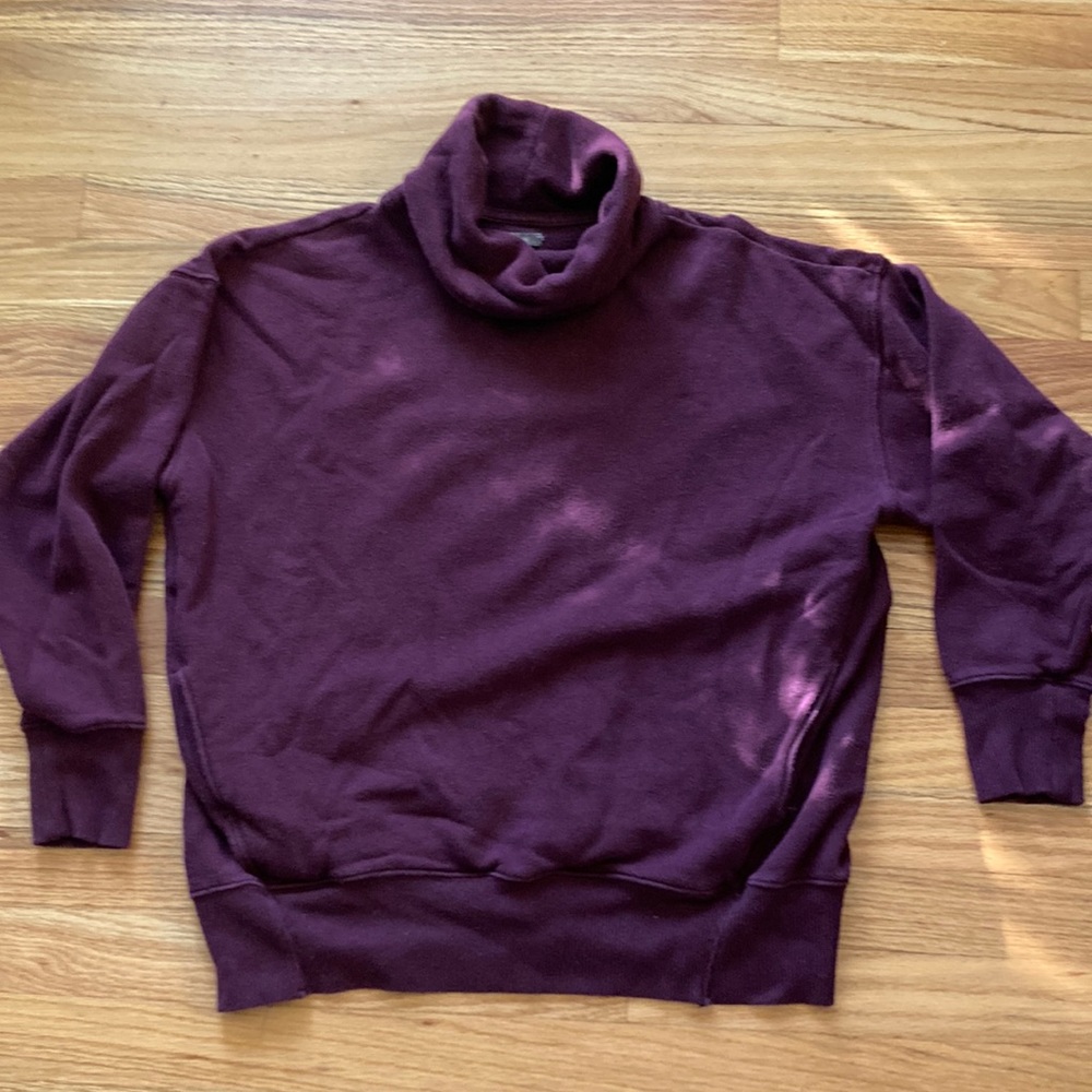 Aerie turtleneck sweatshirt. Women’s size Xsmall